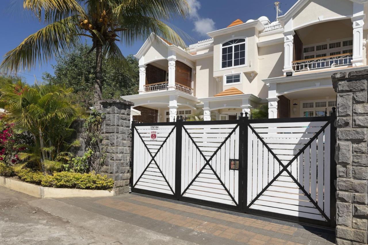 Apartment Hortensia กรองด์เบย์ ภายนอก รูปภาพ